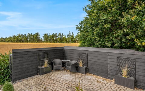 Meindor - 450M to the Fjord: Have, Kompositmateriale, Backyard, Landscaping, Sidespor, Planke, Gård, Hårdttræ, Skygge