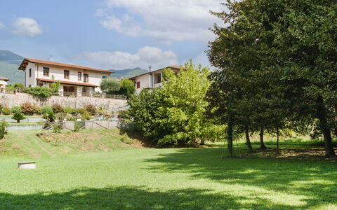Casa Lulù: Himmel, Bjergrige Landskabsformer, Træ, Græs, Bakke, Landskab, Bjerg, Græs-, Landdistrikt