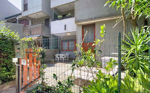 Villaggio Podere San Luigi: Boligområde, Hjem, Lejlighed, Urban Design, Altan, Skygge, Dagslys, Gips