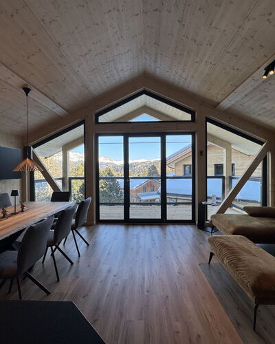 02 Nth052 18C Sup Chalet mit Sauna und Hot Tub 2 e