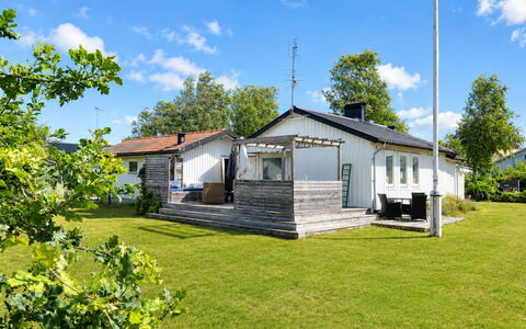 Havsdrömmen: Hus, Busk, Hjem, Boligområde, Estate, Sommerhus, Hacienda, Gård, Skygge, Lawn
