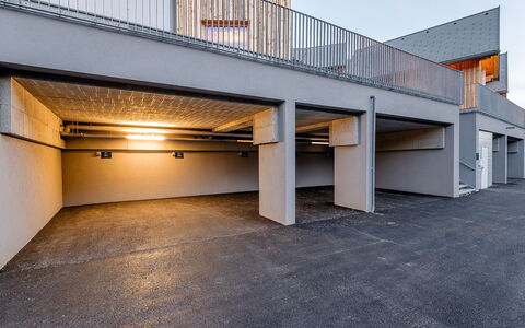 Niederwölz 606: Arkitektur, Kompositmateriale, Hældning, Beton, Altan, Dagslys