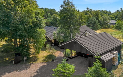 Wreth - 1.5Km from the Sea: Træ, Tag, Hus, Hjem, Boligområde, Sommerhus, Land Lot, Landdistrikt, Estate, Indkørsel