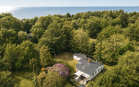 Bine - 200M from the Sea: Landskab, Boligområde, Hjem, Land Lot, Landdistrikt, Estate, Sommerhus, Plantation, Forstad, Fugleperspektiv