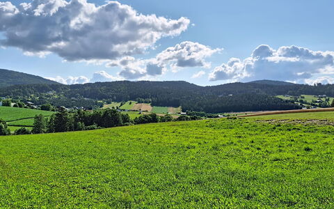 Klaffer am Hochficht 1: Blå, Himmel, Grøn, Græs, Bjergrige Landskabsformer, Naturligt Miljø, Græs-, Bakke, Mark, Naturlige Landskab