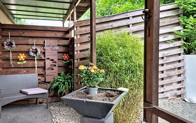 Klaffer am Hochficht 1: Møbel, Have, Blomsterkrukke, Udendørs Møbler, Backyard, Bejdse, Hårdttræ, Gård, Stol