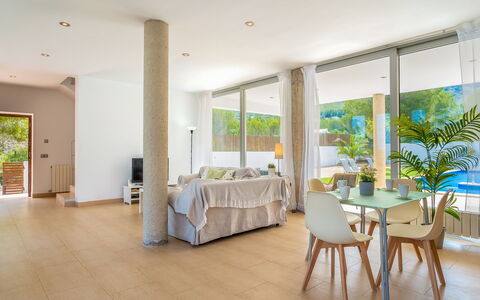 Villa Brisa: Blå, Altan, Gelænder, Lejlighed, Hegn, Hav, Udvej, Ejerlejlighed, Svømmepøl, Hotel