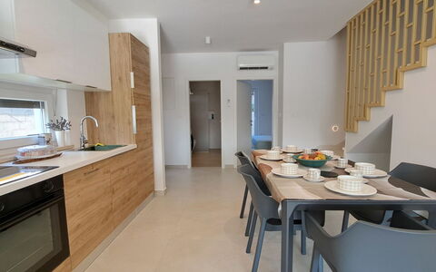 Duplex: Blå, Altan, Gelænder, Lejlighed, Hegn, Hav, Udvej, Ejerlejlighed, Svømmepøl, Hotel
