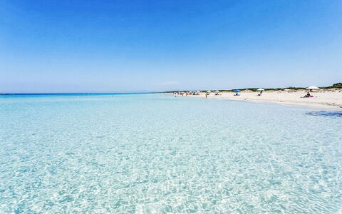 Domus de Mar: Blå, Vand, Krop Af Vand, Horisont, Hav, Strand, Coastal Og Oceaniske Landskabsformer, Kyst, Ocean, Kyst