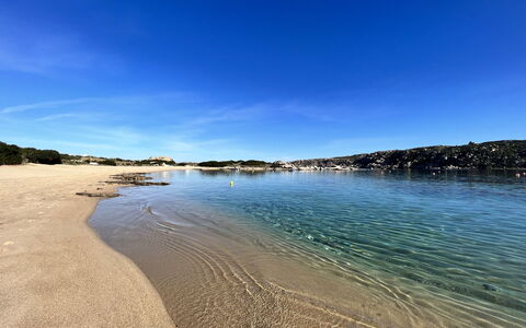 Vacanze Levante: Blå, Vand, Krop Af Vand, Naturligt Miljø, Strand, Horisont, Sommer, Kyst, Coastal Og Oceaniske Landskabsformer