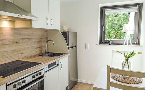 Herzwerk Schwalenberg: Køkken, Køkken Apparat, Countertop, Indretning, Møbel, Gulvbelægning, Større Bandage, Træ, Etage, Cabinetry