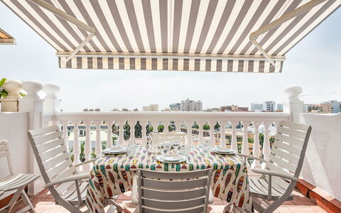 Los Arcos: Møbel, Markise, Stol, Altan, Udendørs Møbler, Udendørs Bord, Udendørs Struktur, Skygge, Design, Hotel