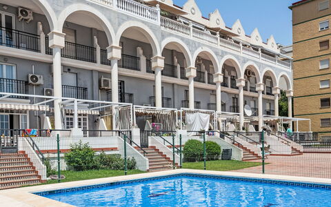 Los Arcos: Altan, Lejlighed, Veranda, Baluster, Estate, Gårdsplads, Hegn, Arcade, Gelænder, Hotel
