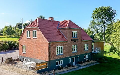 Alkmar - 6.5Km from the Sea: Træ, Tag, Hjem, Hus, Arkitektur, Sidespor, Land Lot, Sommerhus, Skur, Garden Bygninger