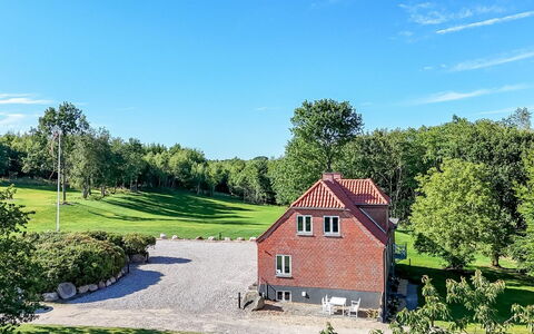 Alkmar - 6.5Km from the Sea: Træ, Tag, Hjem, Hus, Arkitektur, Sidespor, Land Lot, Sommerhus, Skur, Garden Bygninger