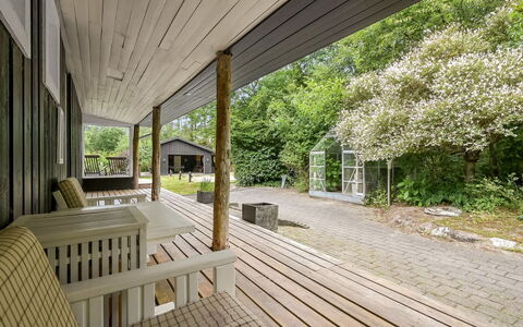 Matthea - 2.9Km from the Sea: Træ, Tag, Hjem, Hus, Arkitektur, Sidespor, Land Lot, Sommerhus, Skur, Garden Bygninger