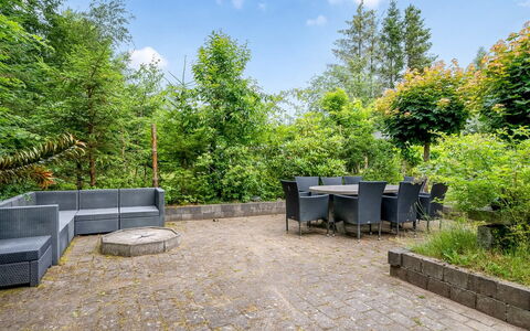 Matthea - 2.9Km from the Sea: Træ, Tag, Hjem, Hus, Arkitektur, Sidespor, Land Lot, Sommerhus, Skur, Garden Bygninger