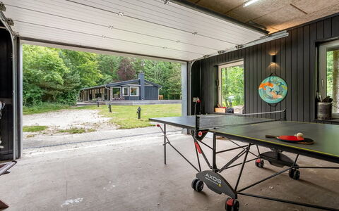 Matthea - 2.9Km from the Sea: Træ, Tag, Hjem, Hus, Arkitektur, Sidespor, Land Lot, Sommerhus, Skur, Garden Bygninger