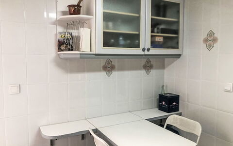Mare Nostrum: Møbel, Gulvbelægning, Indretning, Etage, Køkken, Værelse, Køkken Apparat, Cabinetry, Countertop, Skab