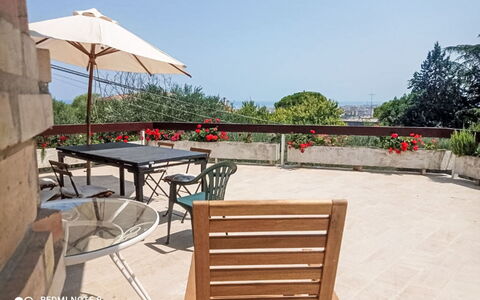 La Terrazza di Colle Marino: Udendørs Møbler, Møbel, Udendørs Bord, Skygge, Blomsterkrukke, Flise, Have, Stol, Landscaping, Stueplante