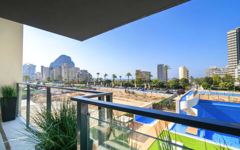 Arenal Beach: Daytime, Bygning, Skyscraper, Byområde, City, Hovedstadsområde, Lejlighed, Ejerlejlighed, Boligområde