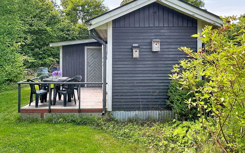Lötstugan: Træ, Hus, Busk, Sommerhus, Sidespor, Dør, Garden Bygninger, Hjem, Skur, Have