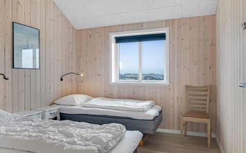 Arsi - 350M from the Sea: Soveværelse, Fryser, Is Kappe, Sengetøj, Vinter, Dagslys, Sne, Seng, Planke, Sengetøj