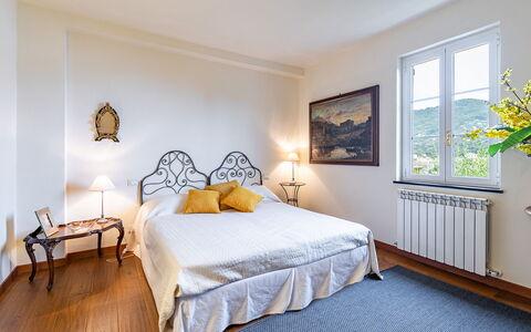 Villa Baia Blu 12: Soveværelse, Indretning, Møbel, Seng, Værelse, Sengetøj, Sengetøj, Bed Frame, Billedramme, Loft