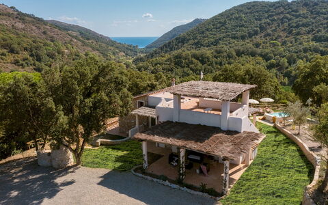 Villa Zaca 6: Landskab, Landdistrikt, Hill Station, Estate, Sommerhus, Bjergkæde, Landsby, Stuehus, Bjerglandsby, Eco Hotel