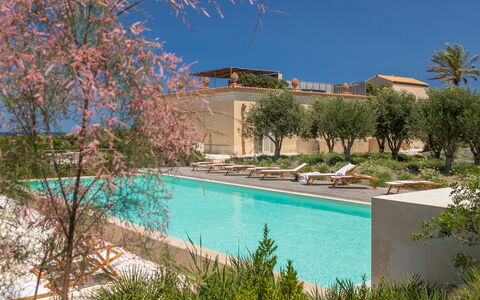 Villa Passo degli Aironi 12: Boligområde, Svømmepøl, Estate, Udvej, Hacienda, Eco Hotel, Villa, Landscaping, Udendørs Møbler, Gårdsplads