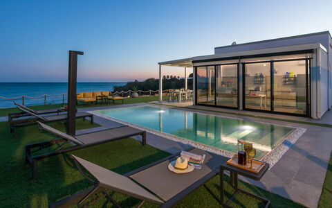 Villa Sabbie Rosse 6: Udvej, Skygge, Svømmepøl, Villa, Design, Eco Hotel, Hotel, Udendørs Møbler, Udendørs Struktur, Penthouselejlighed