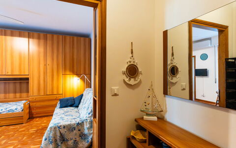 Margherita: Estate, Landscaping, Villa, Hæk, Altan