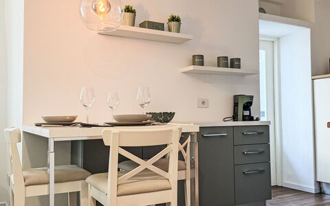 Genzianella Alpine Apartment: Estate, Landscaping, Villa, Hæk, Altan