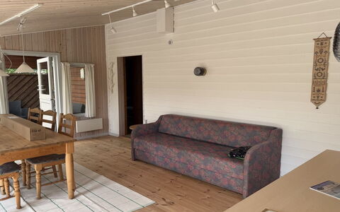 Hedwig - 120M to the Fjord: Gulvbelægning, Etage, Træ, Møbel, Indretning, Trægulve, Loft, Værelse, Hårdttræ, Bejdse