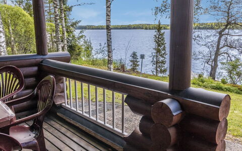 Niinimökki: Træ, Veranda, Hårdttræ, Dæk, Skygge, Gelænder, Altan, Bejdse, Trægulve, Eco Hotel