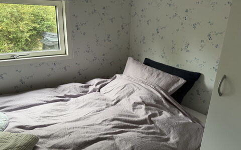 Eike - from the Sea: Soveværelse, Sengetøj, Etage, Seng, Gulvbelægning, Sengetøj, Sengetøj, Textile, Møbel, Indretning