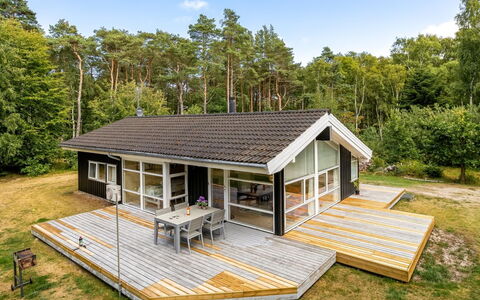 Naninja - 924M from the Sea: Sommerhus, Bjælkehytte, Hårdttræ, Garden Bygninger, Planke, Veranda, Udendørs Struktur, Skur, Hytte