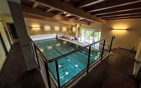 Wellness Retreat Labská: Gulvbelægning, Loft, Svømmepøl, Udvej, Hotel, Lysarmatur