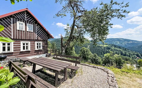 Wellness Retreat Labská: Træ, Hus, Landskab, Sommerhus, Hjem, Landdistrikt, Veranda, Hældning, Stuehus