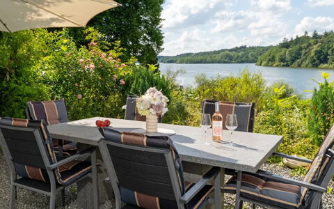 Am Seeufer: Møbel, Udendørs Møbler, Udendørs Bord, Stol, Køkken & Spisebord, Have, Gårdhave, Landscaping, Stueplante, Armlæn