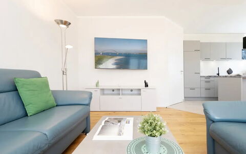 Reiterhof Rickert Glücksklee: Møbel, Indretning, Couch, Gulvbelægning, Etage, Stue, Loft, Værelse, Bord