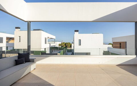 Villa Esencia: Arkitektur, Boligområde, Urban Design, Etage, Hjem, Kompositmateriale, Altan, Lejlighed, Skygge, Beton