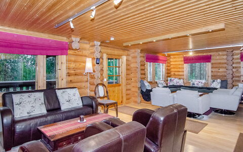 Lieksa 724: Hjem, Sommerhus, Bjælkehytte, Stue, Hårdttræ, Bejdse, Trægulve, Hytte, Hotel