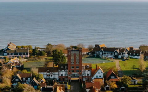 Arc Thorpeness: Bygning, Hus, Landskab, Boligområde, Hjem, Land Lot, Tag, Tårn, Forstad, Sommerhus