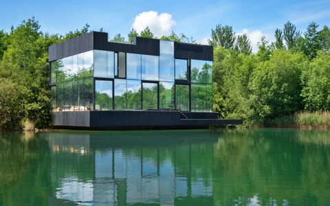 The Glass House at the Lakes by Yoo: Vand, Afspejling, Sø, Reservoir, Eco Hotel, Dam