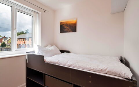 Elizabeth House: Indretning, Møbel, Træ, Soveværelse, Etage, Seng, Gulvbelægning, Sengetøj, Loft, Sengetøj