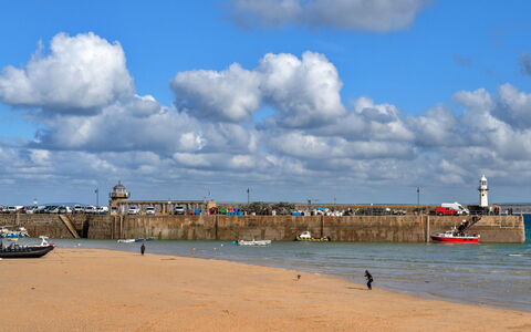 St. Ives 636: Himmel, Vand, Krop Af Vand, Sommer, Hav, Kyst, Horisont, Sky, Coastal Og Oceaniske Landskabsformer, Strand