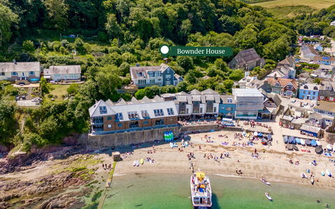 Bownder House: Kyst, Sommer, Coastal Og Oceaniske Landskabsformer, Kyst, Strand, Hav, Turistattraktion, Luftfotografering, Udvej, Fugleperspektiv