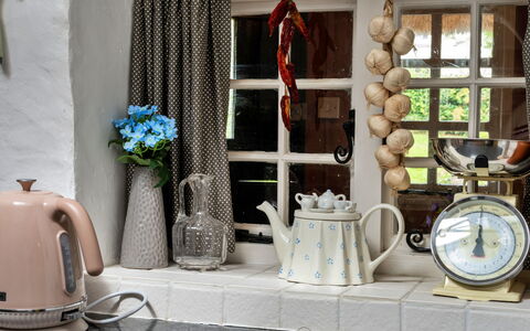 Okehampton 619: Bordservice, Serveware, Indretning, Køkken Apparat, Teapot, Porcelæn, Møbel, Kop, Køkken