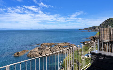 Sea Views Apartment in Ilfracombe: Kyst, Hav, Coastal Og Oceaniske Landskabsformer, Terræn, Ocean, Kyst, Promontory, Headland, Bugt